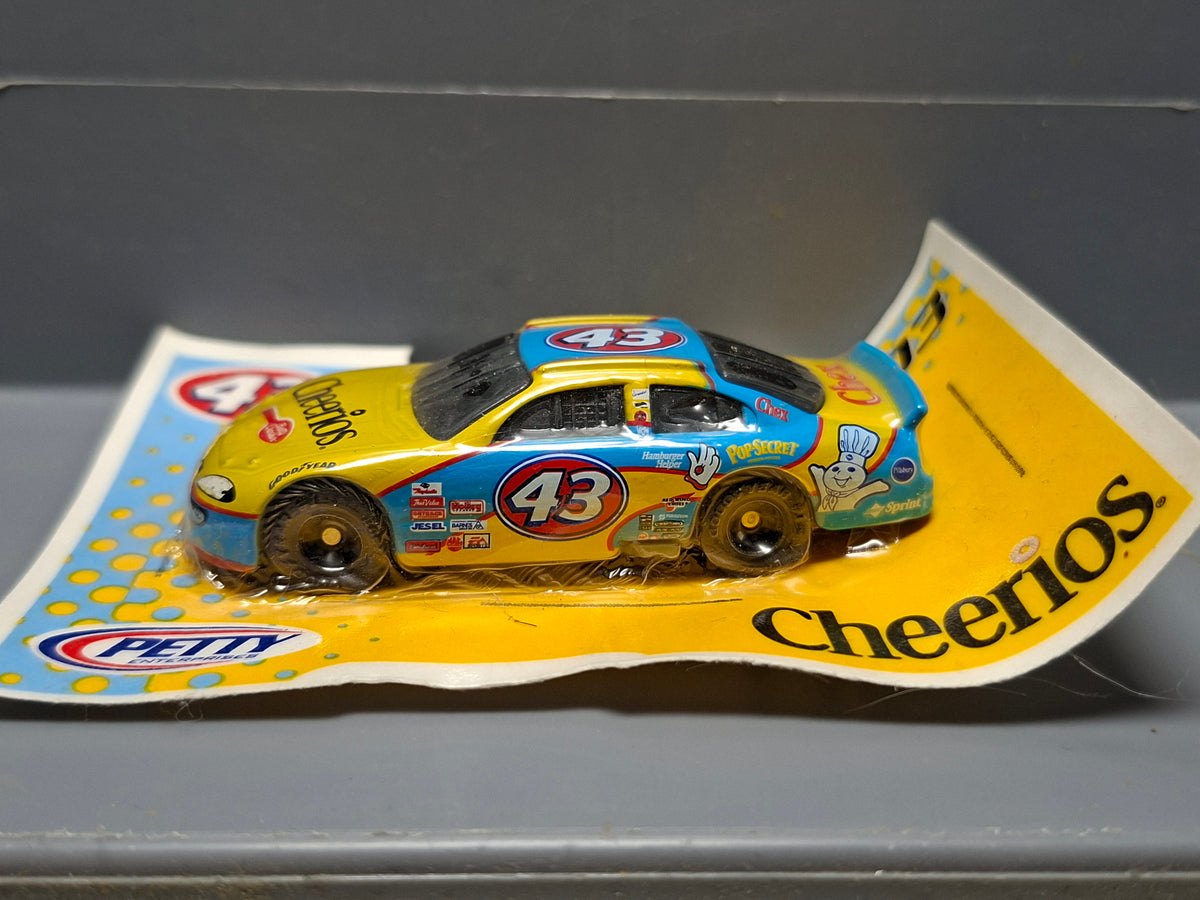 2003 promo cheerios  Dodge charger petty team   (NP31)