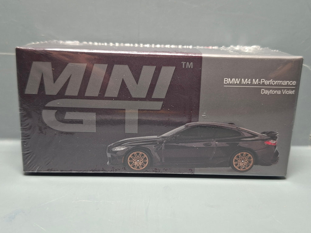 Mini GT BMW M4 M-Performance Daytonna Violet n° 1112 (NP37)