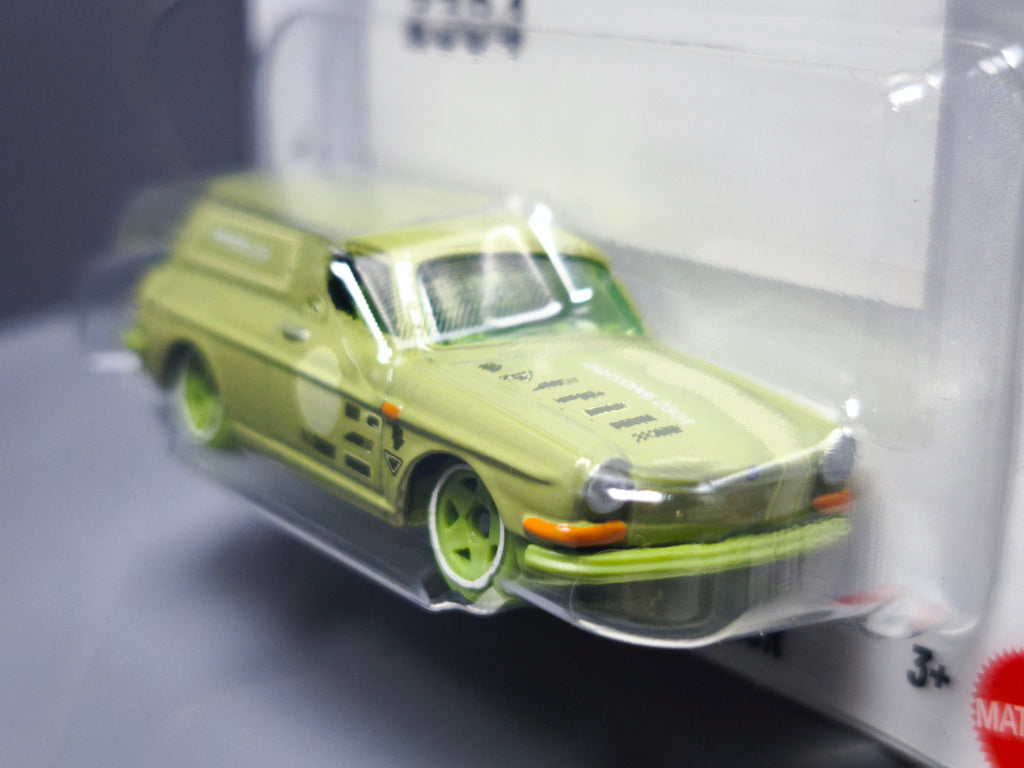 Hot Wheels 2026 Pantone Mix B '69 Volkswagen Squareback (NP52)