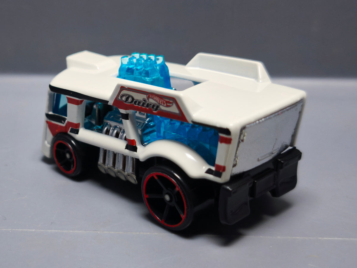 Hot Wheels Chill mill 2015-004 (A16)