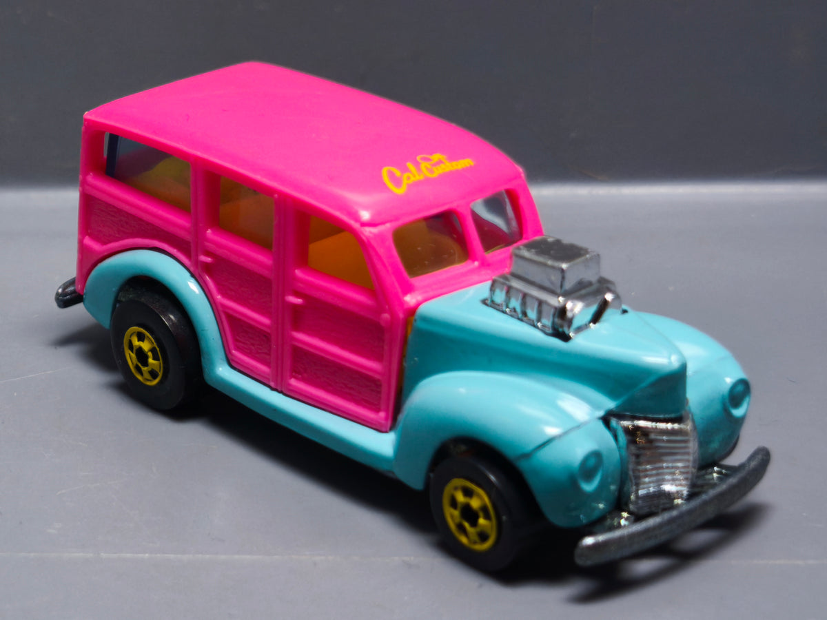 Hot Wheels 1990 california custom  40's woodie   (A29)