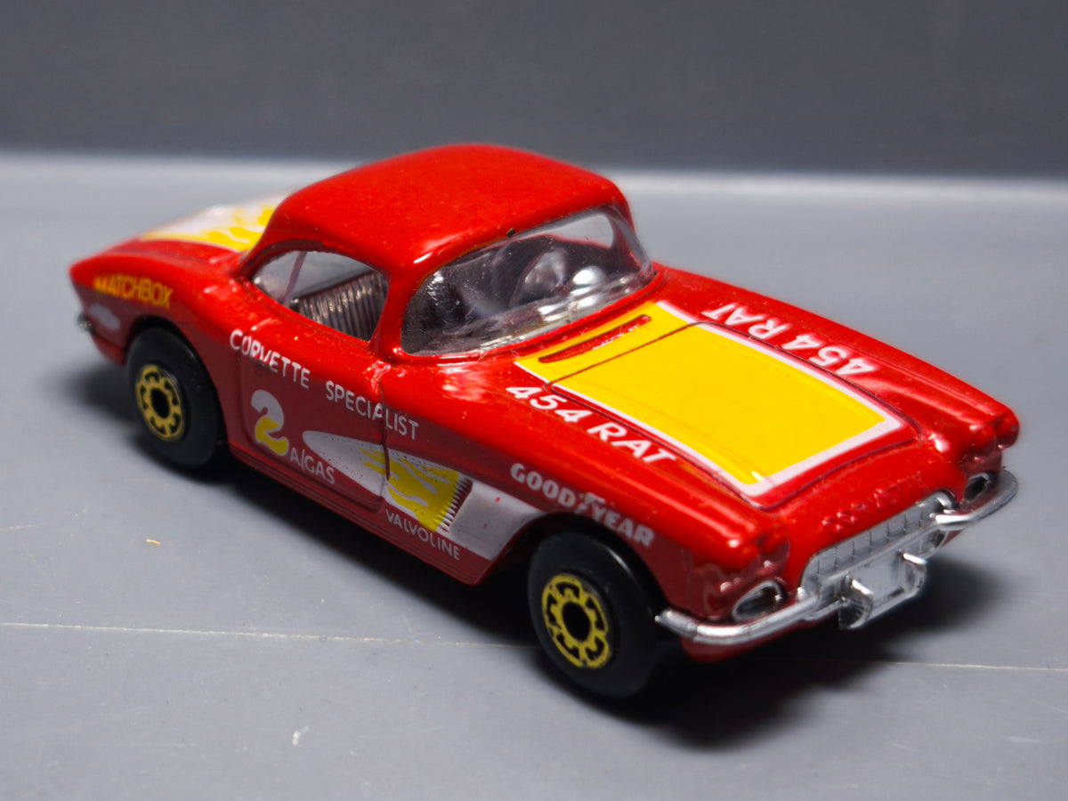 Matchbox 1983 mainline  1962 chevrolet corvette version jantes gold  (A06)