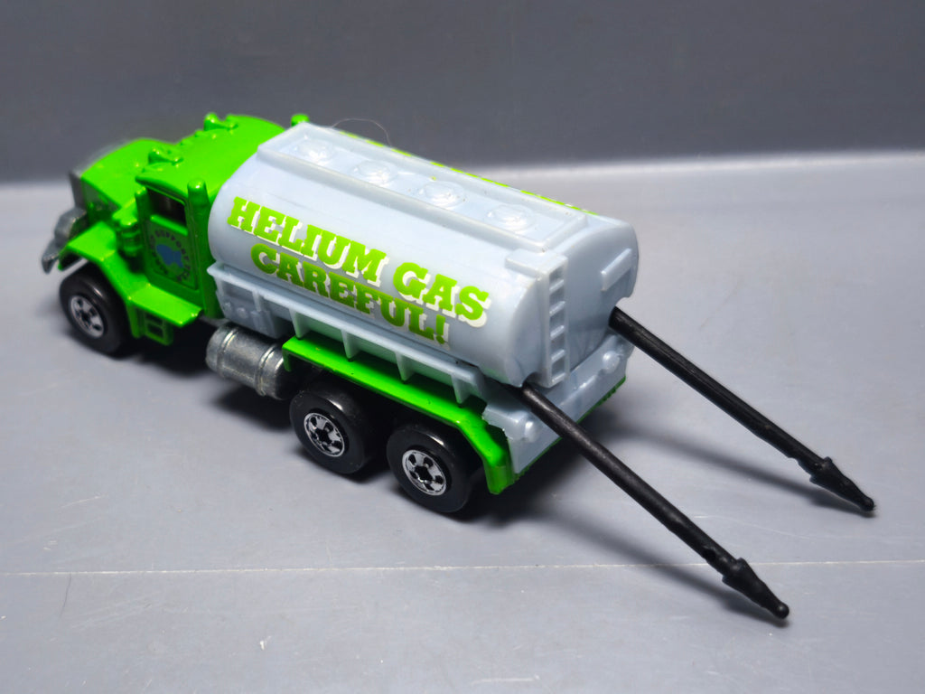Hot Wheels 1994 multipack  Peterbilt Tank truck   (A33)