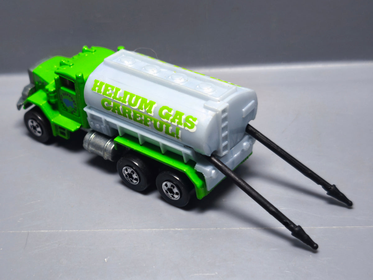 Hot Wheels 1994 multipack  Peterbilt Tank truck   (A33)
