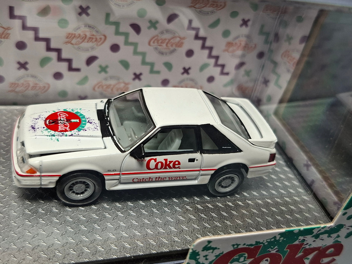 M2 Machines Coca Cola 1990 Ford C-8000 & 1990 Ford Mustang GT (CT07)