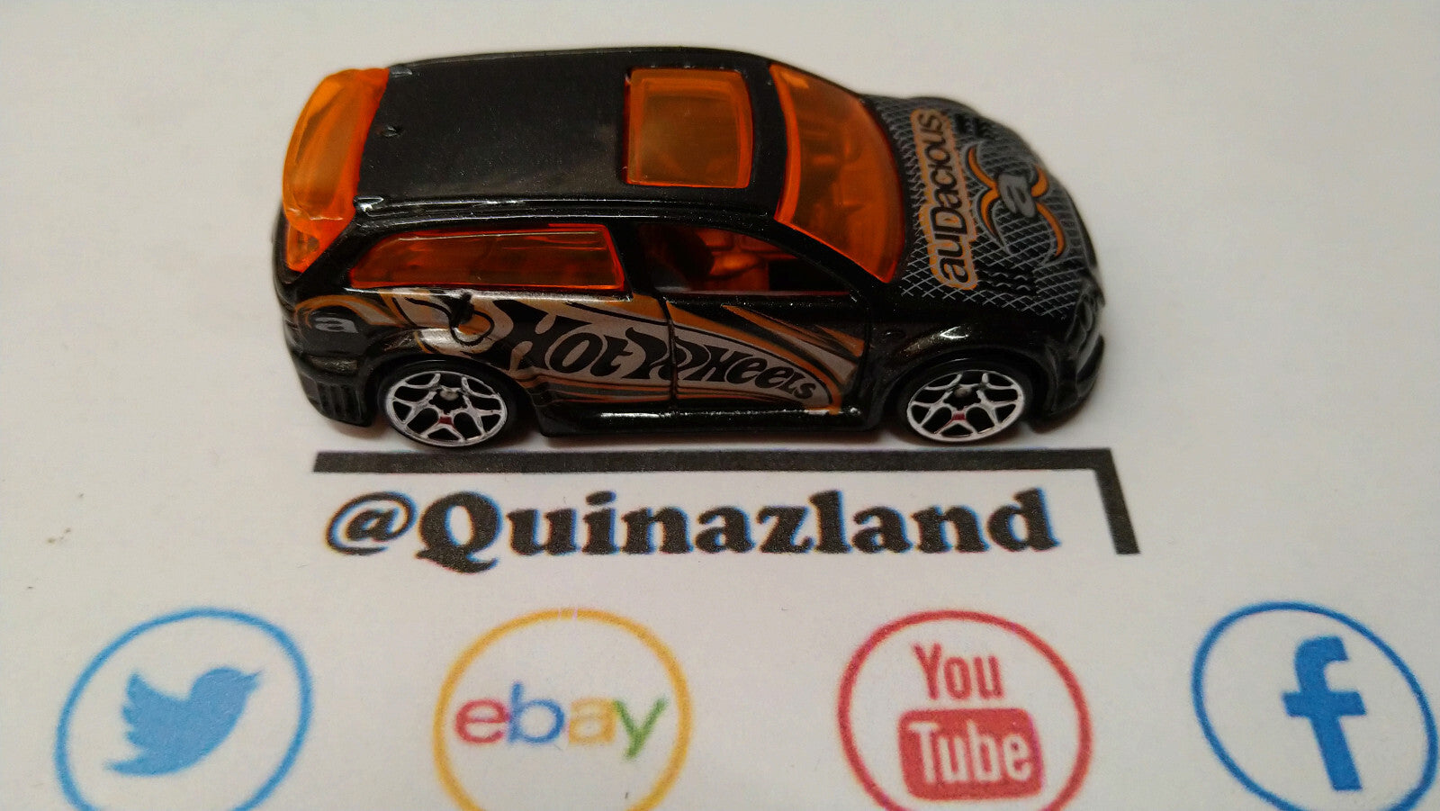 Hot Wheels Audacious 2003-044 (A10)