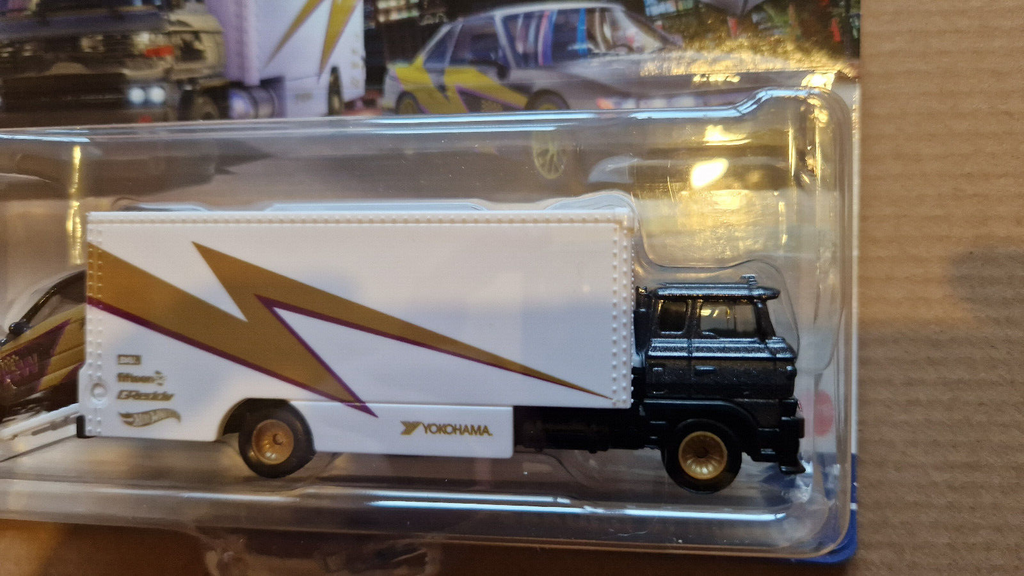 Hot Wheels Team Transport Nissan silvia S15 & sakura sprinter   #52 (CT15)