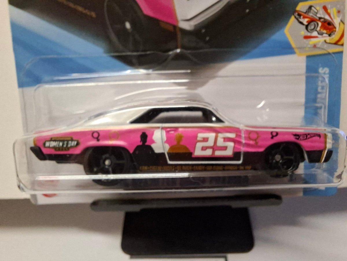 Hot Wheels '74 brazilian dodge charger   2025-076 (NP15)