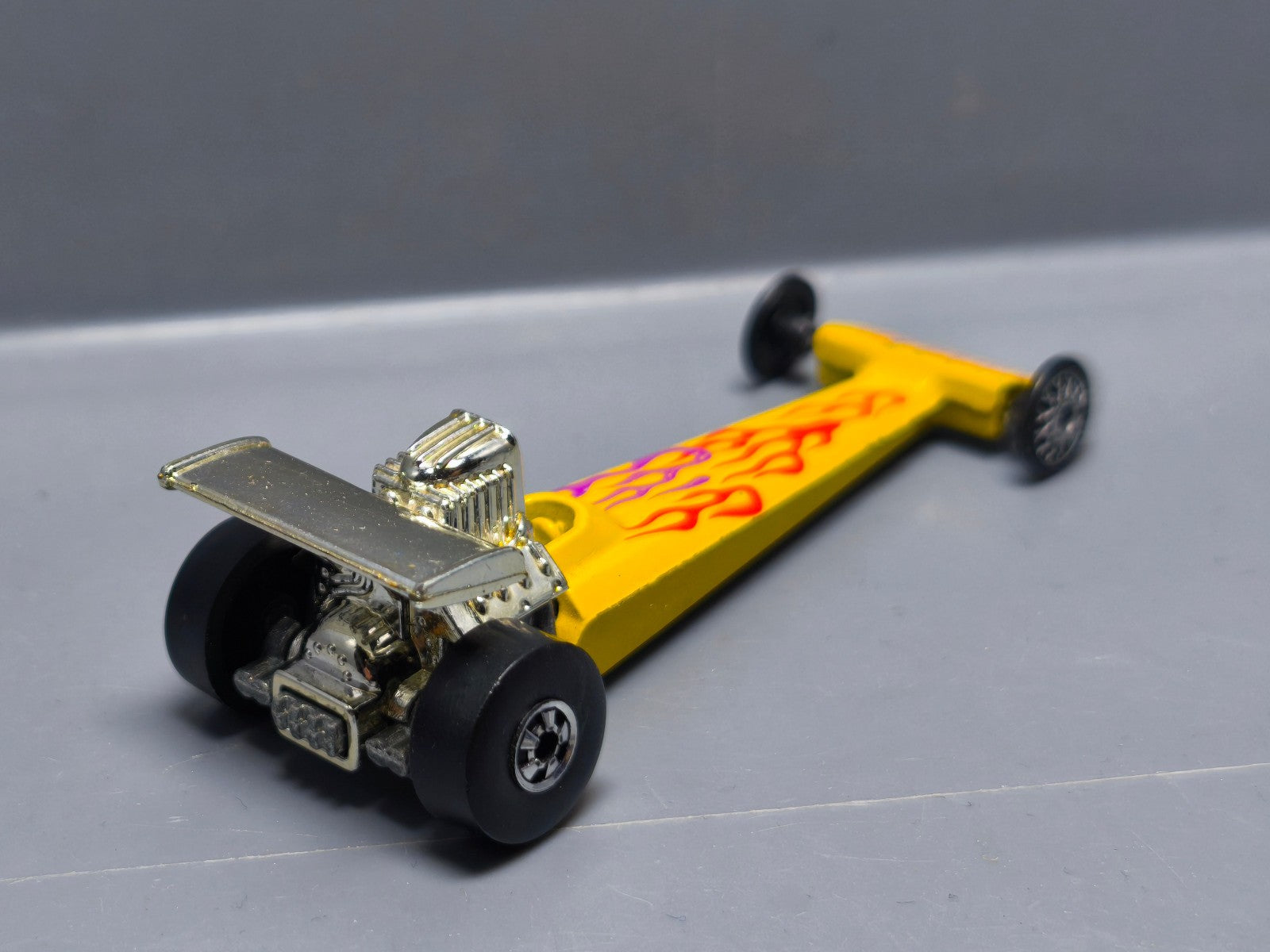 Hot Wheels 1977 Flying colors Inferno Version BW  (A27)