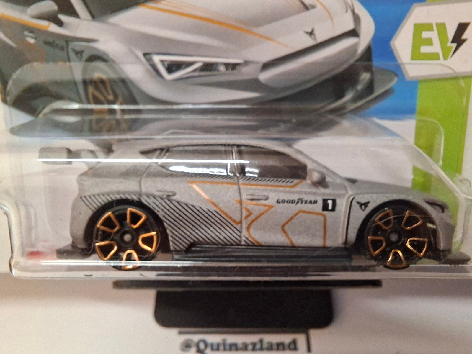 Hot Wheels Cupra e-racer   2025-072 (NP39)