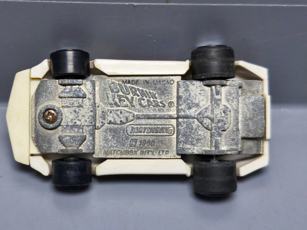 Matchbox Corvette Burnin Key Cars (A22)