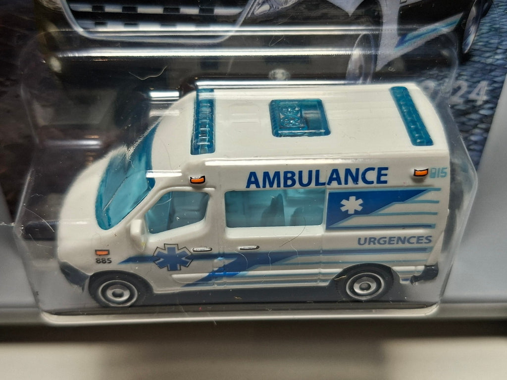 Matchbox European streets Renault Master ambulance   (CP20)