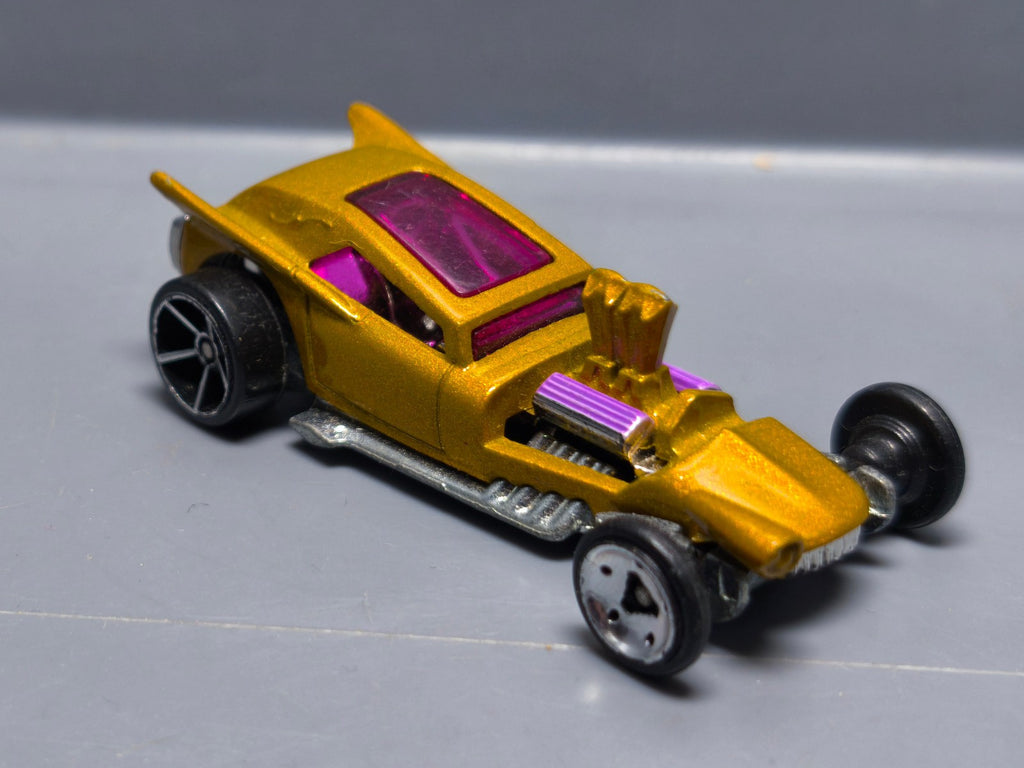 Hot Wheels Fangula 2010-008  (A10)