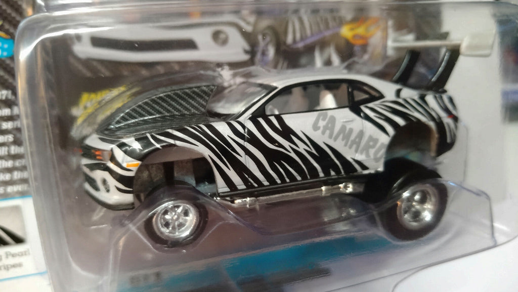 Johnny  Lightning Street Freaks Zingers 2011 Chevrolet Camaro (NG08)