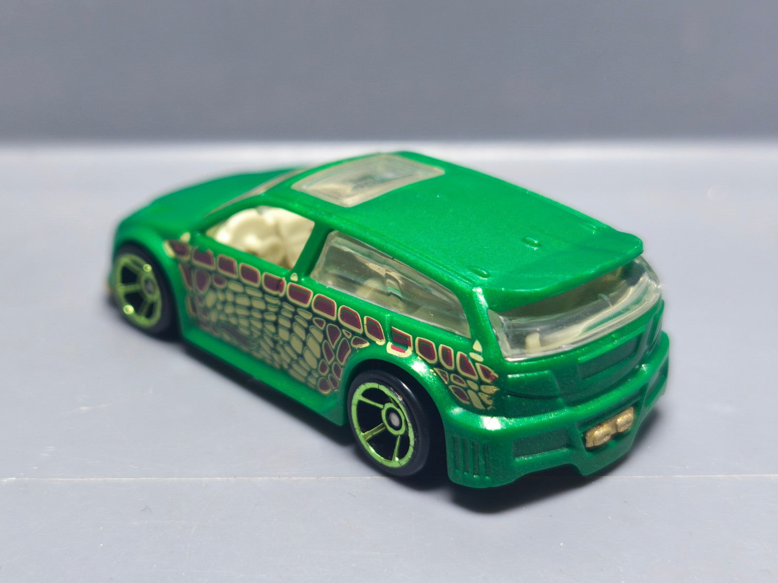 Hot Wheels 2013 exclusive multipack  Audacious    (A02)