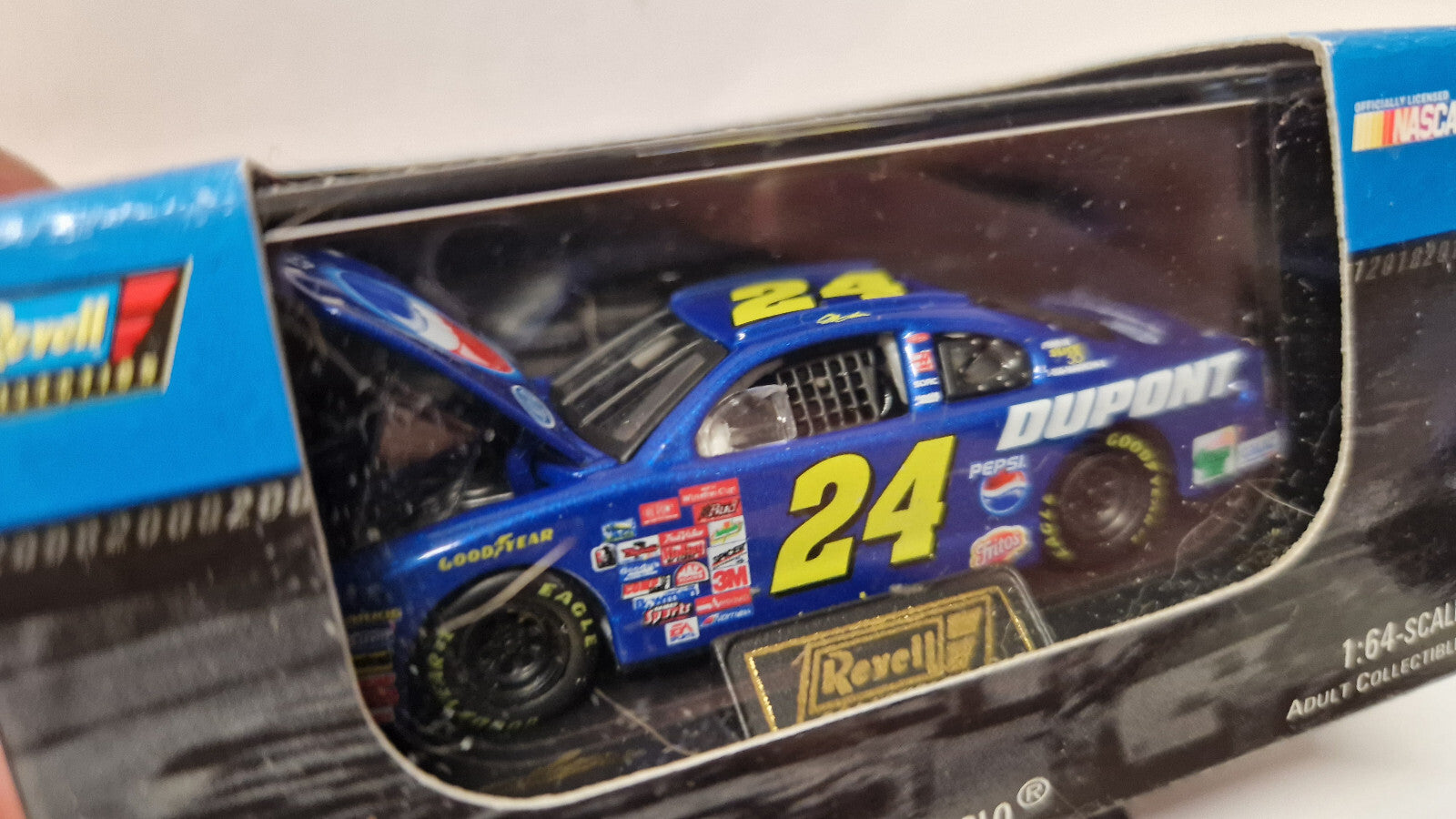Revell 1/64 2001 Dupont Pepsi Chevrolet Monte Carlo Jeff Gordon limitée   (NP22)