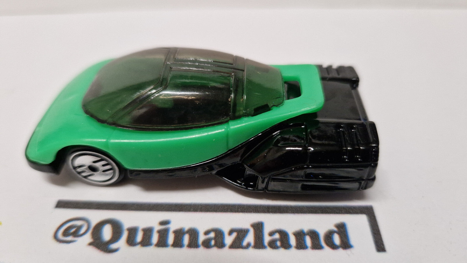 Hot wheels  1993 multipack   Alien  (A24)