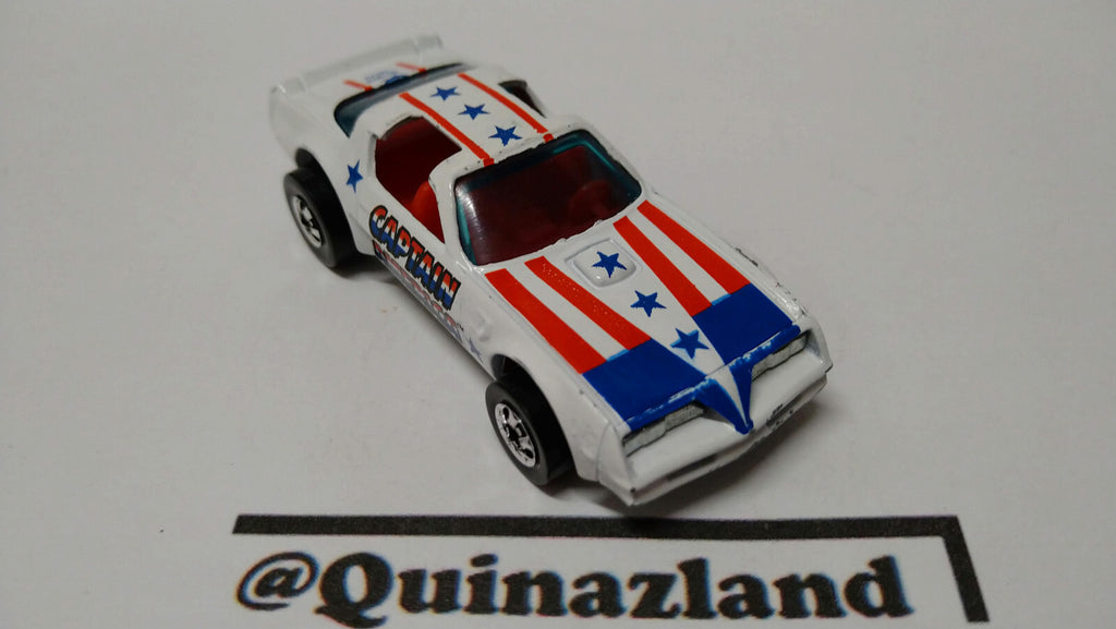Hot Wheels 1979 the heroes version BW Hot Bird Captain america  (A11)