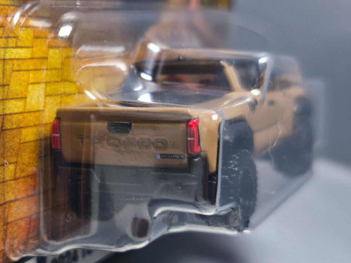 Hot Wheels 2025 Boulevard 2024 Toyota Tacoma TRD Pro (NG07)