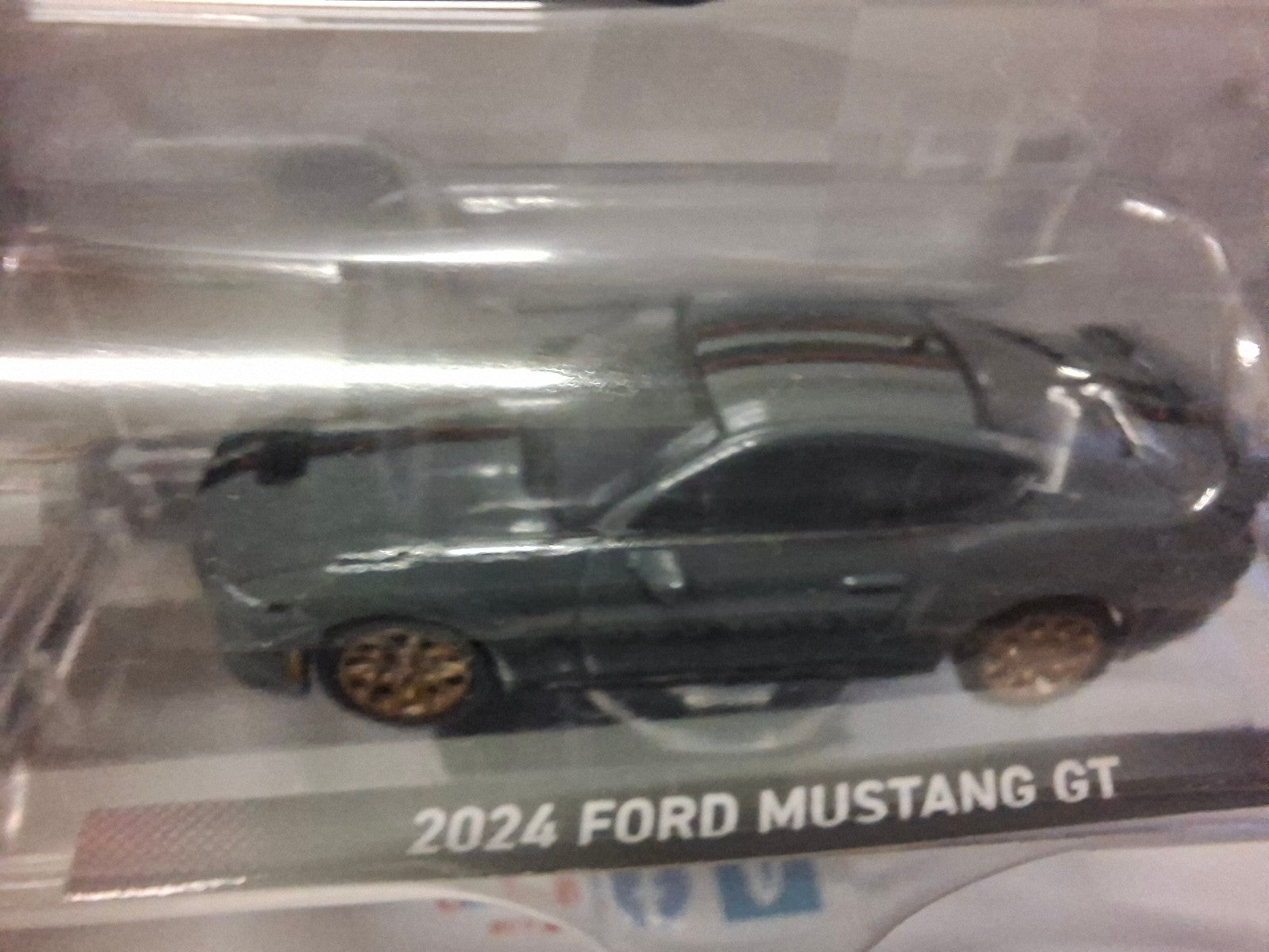 Greenlight Showroom Floor Series 7 2024 Ford Mustang GT  Dark Matter Gray (NG11)