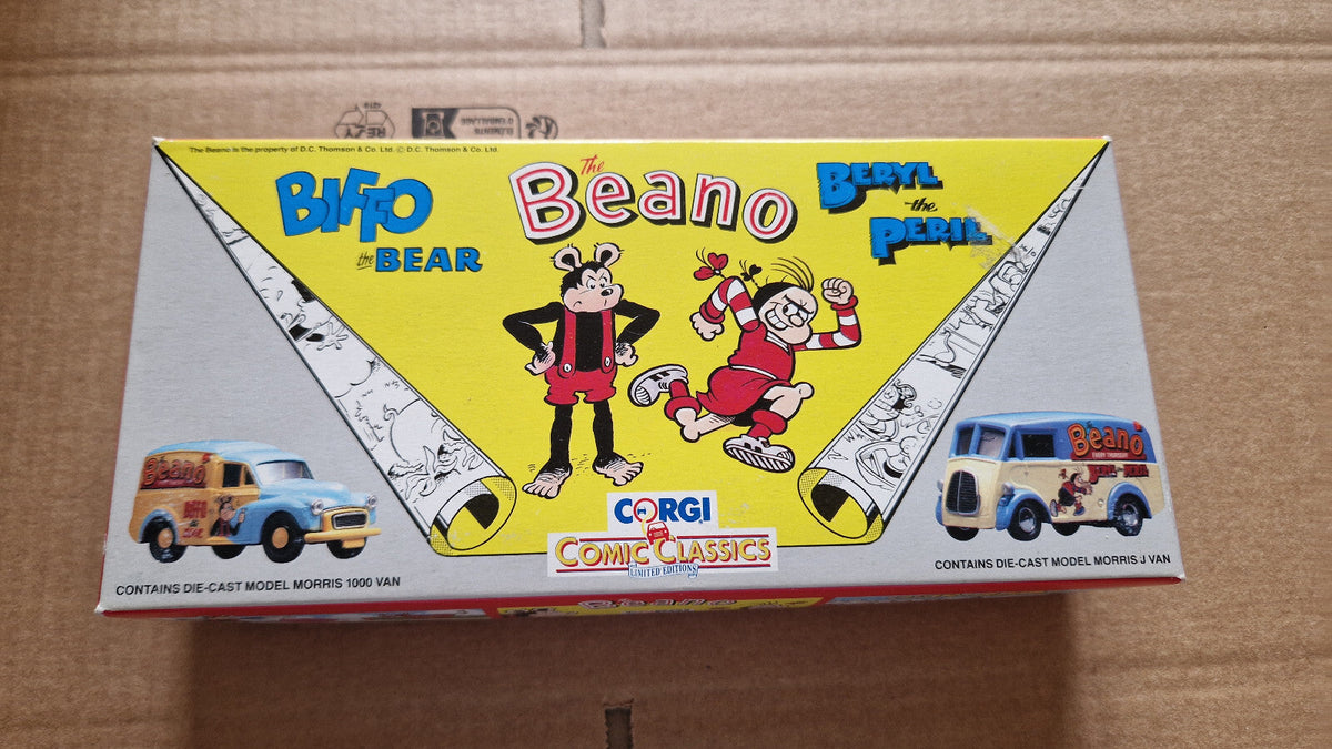 Corgi 1/43 Comics classics limitée à 8000 exemplaires Morris 1000 van  (CT06)
