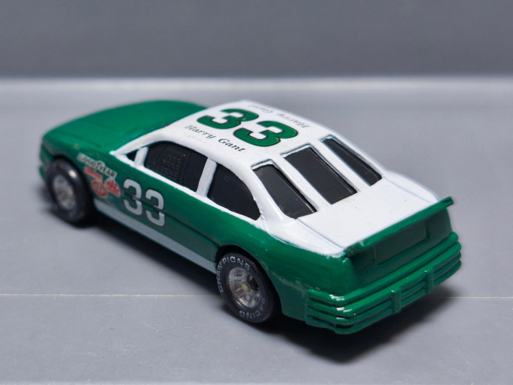 Racing champions  stock car Chevrolet lumina harry gant (A08)