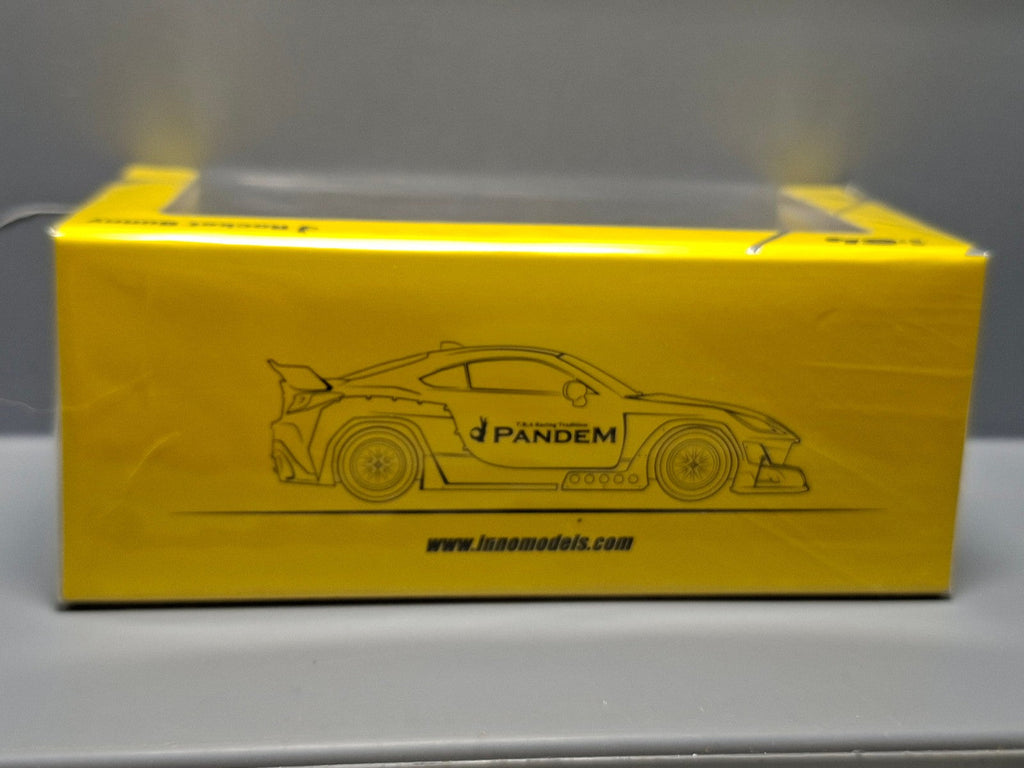 INNO64 Toyota GT86 Pandem, yellow (CP15)