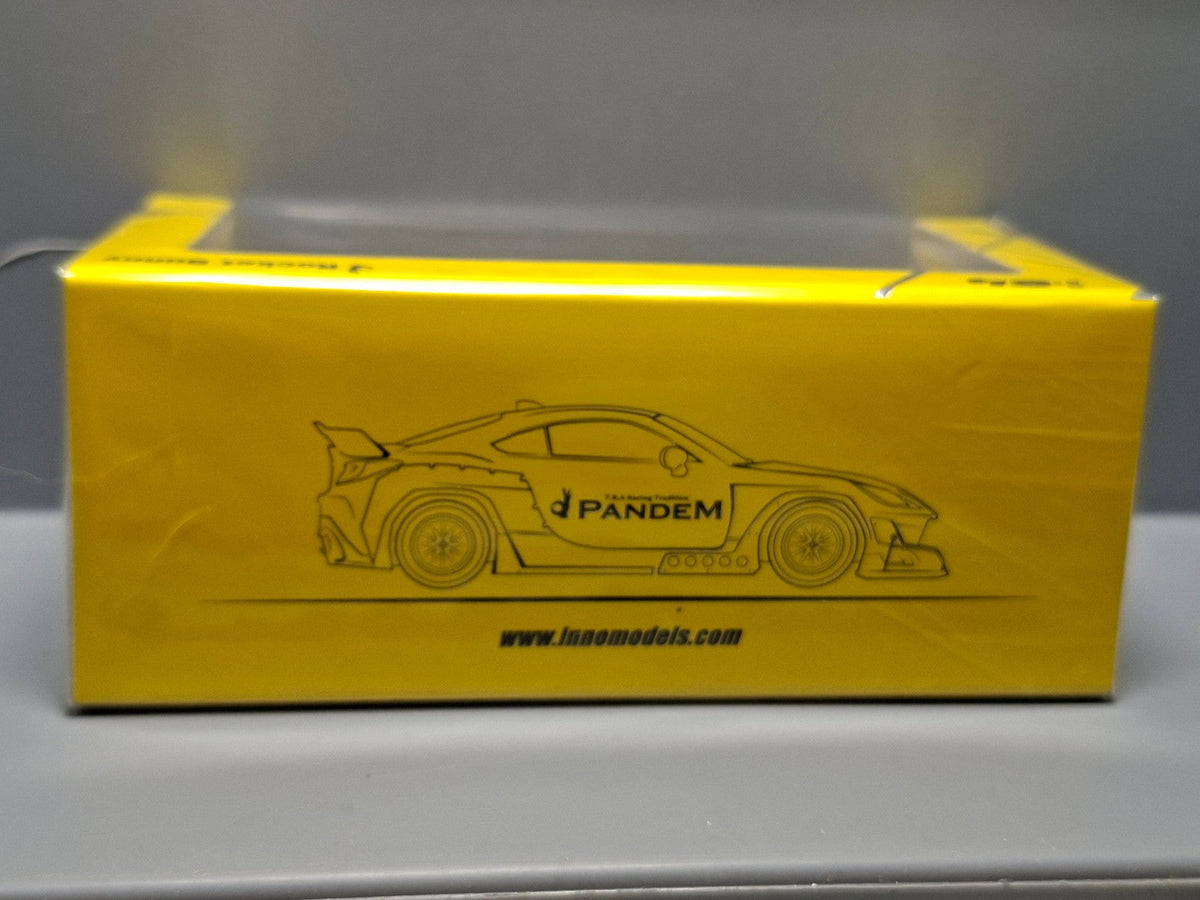 INNO64 Toyota GT86 Pandem, yellow (CP15)