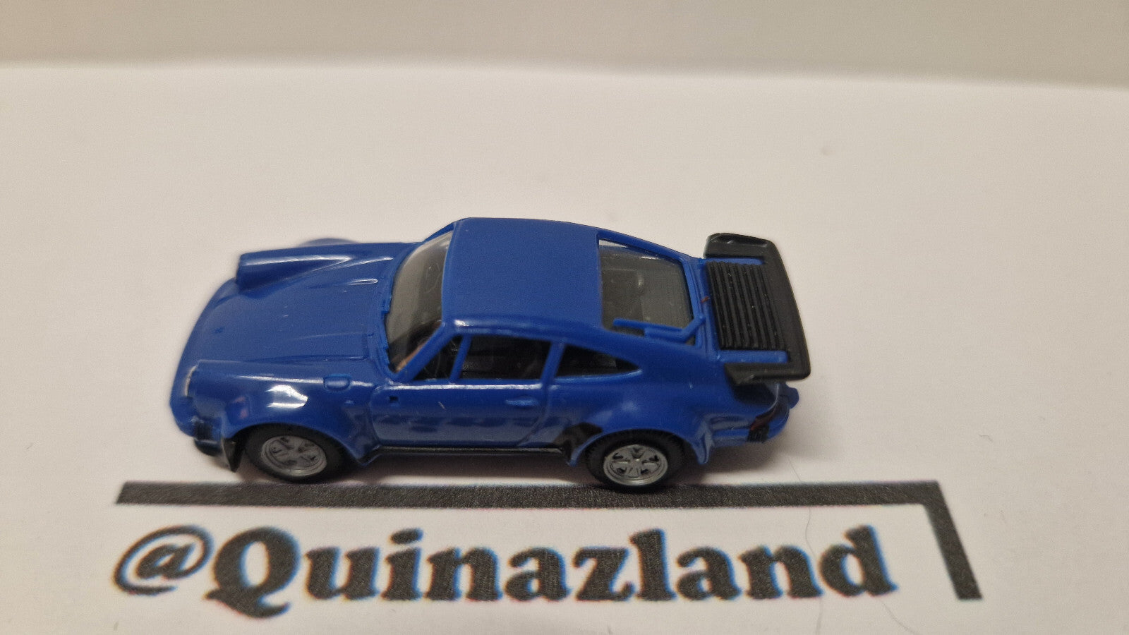 Herpa 1/87 Porsche 911 turbo bleue ⚠️ manque les rétroviseurs  (A03)