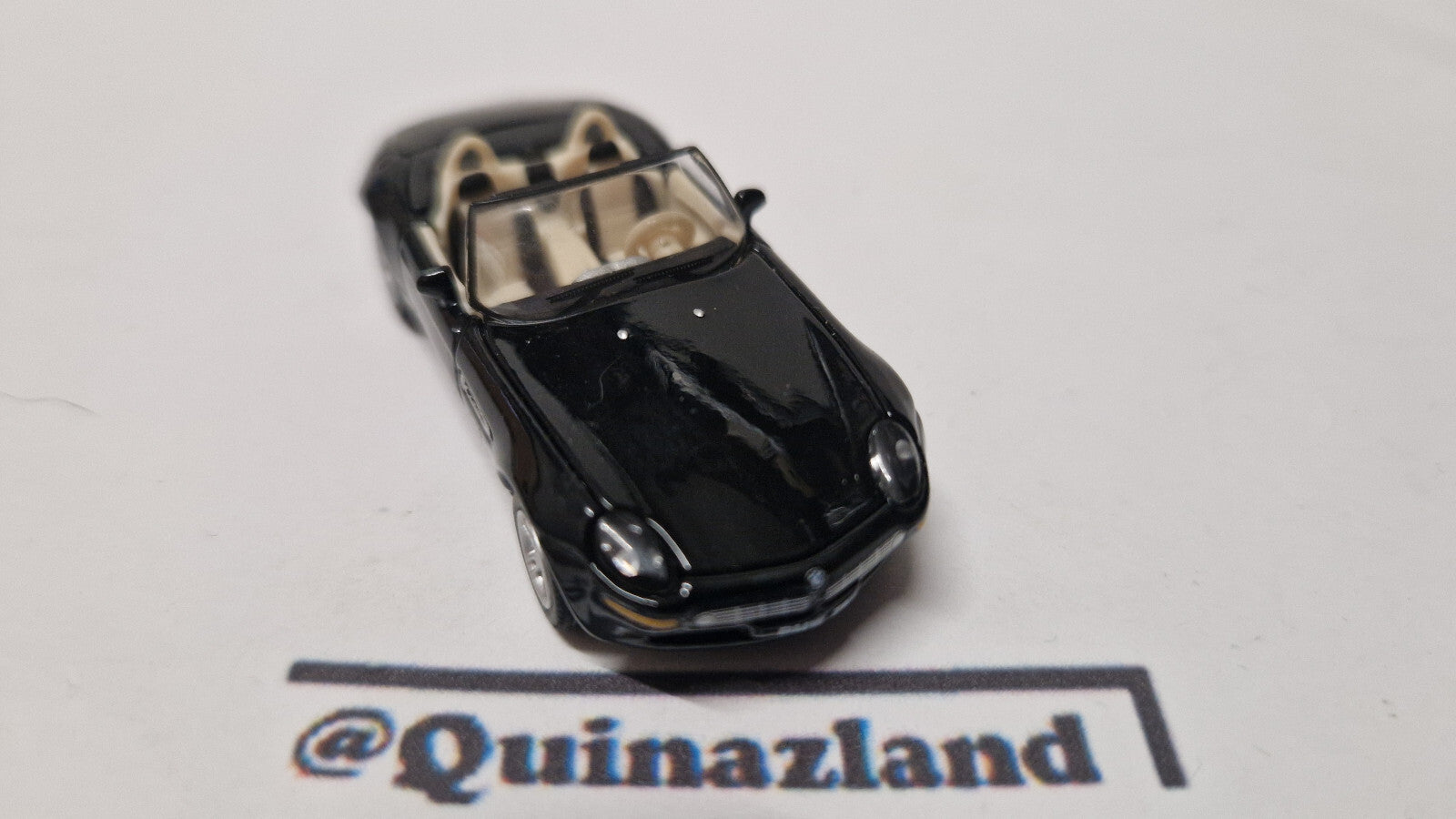 Hongwell 1/72 BMW Z8  (A34)