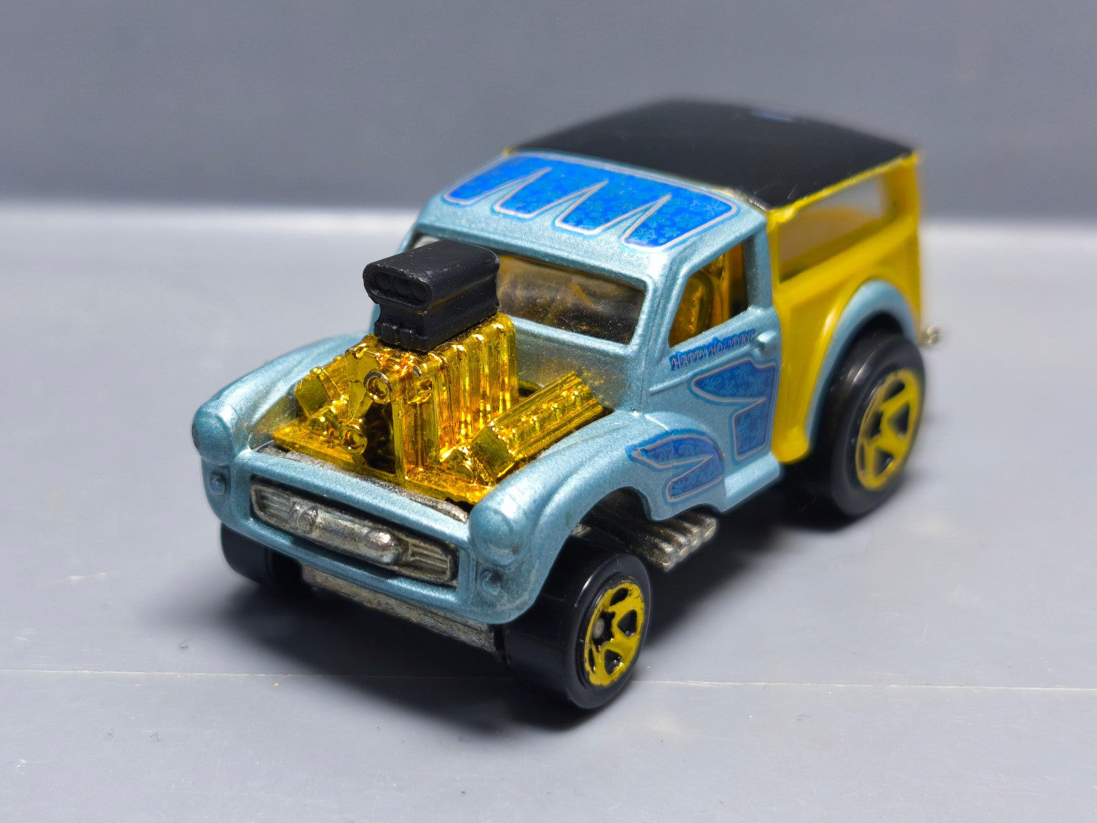 Hot Wheels Holiday Hot Rods Morris Wagon  (A04)