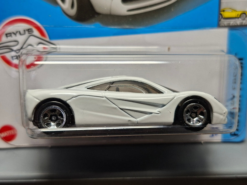 Hot Wheels  exclusive Best buy McLaren F1  2022-107   (NP09)