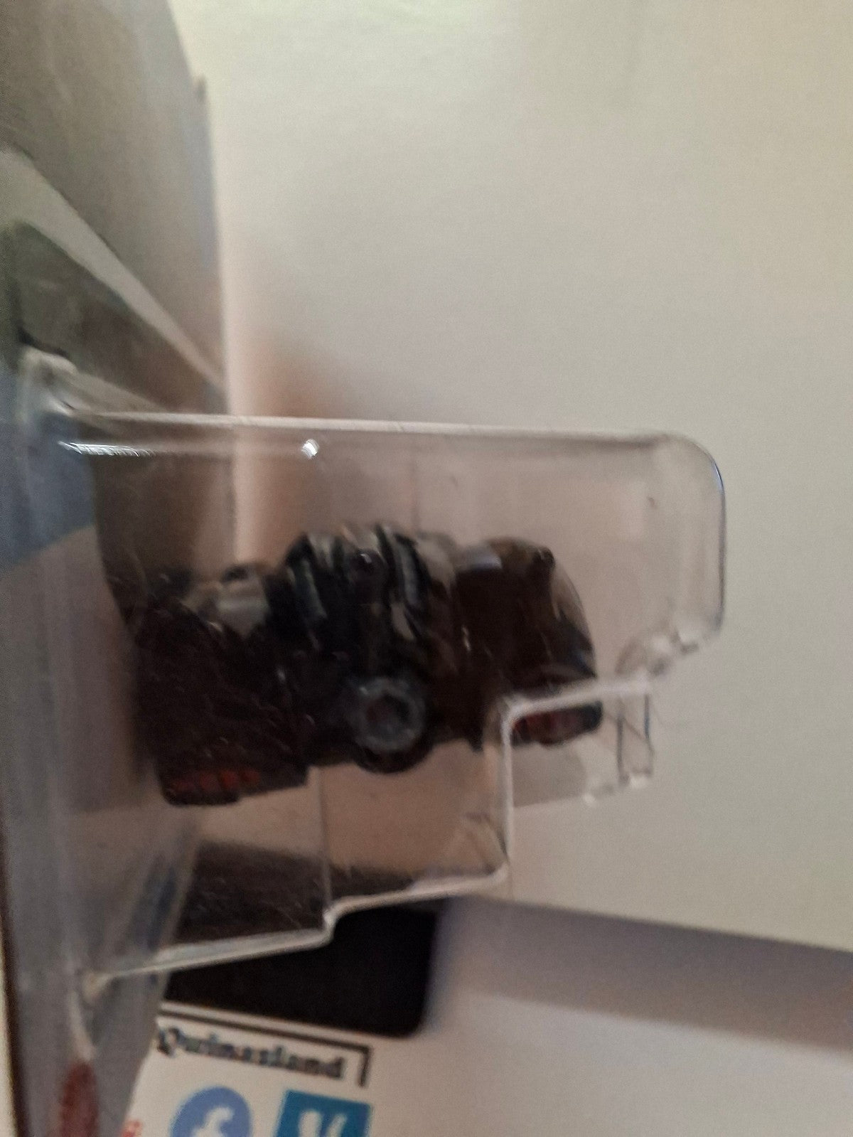 Hot Wheels Batman Arkham Asylum batmobile  2025-054 (NP39)