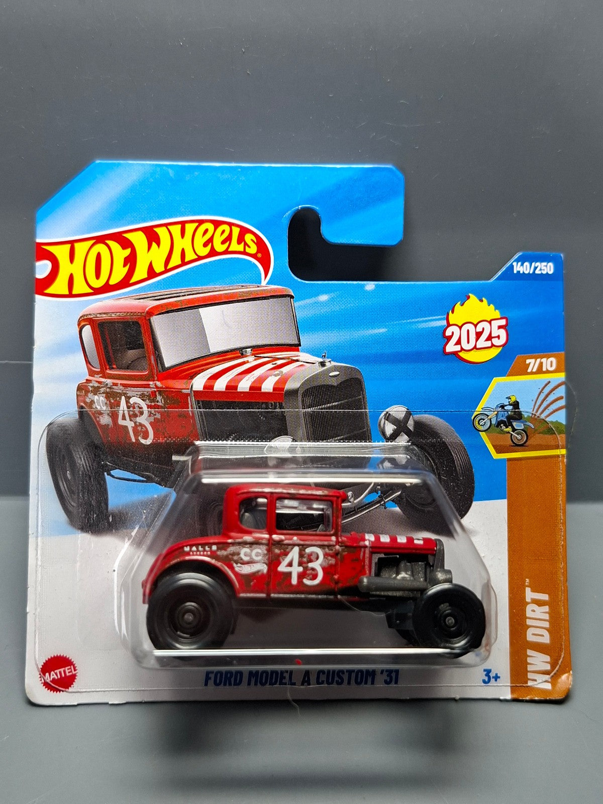 Hot Wheels Ford model A custom '31   2025-140  (NP02)