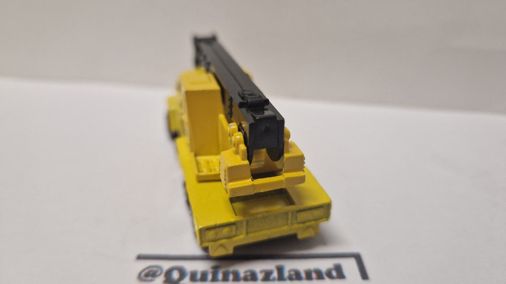 Majorette 1987/90 série 200 MIF GMC brigadier crane truck  (A27)