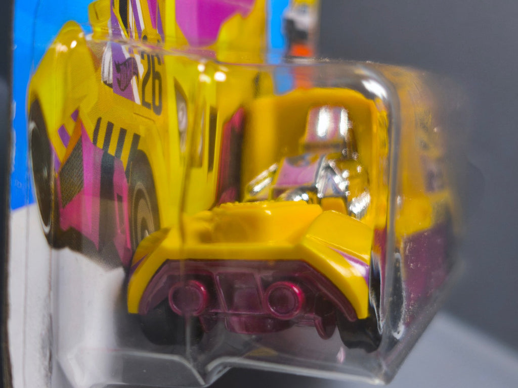 Hot Wheels Rennen rig 2022- 127  (NP20)