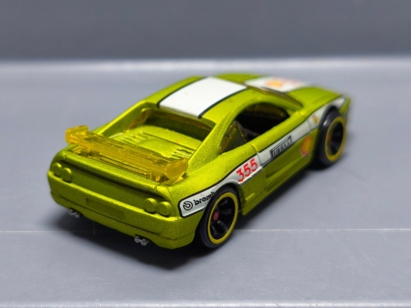 Hot Wheels 2007 Ferrari racer Ferrari 355 challenger  (A08)
