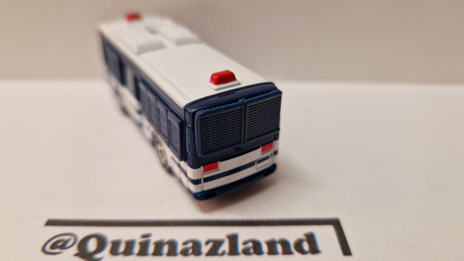 Tomica 2020 regular Personnel transport vehicle large type 1/136 (CP08)