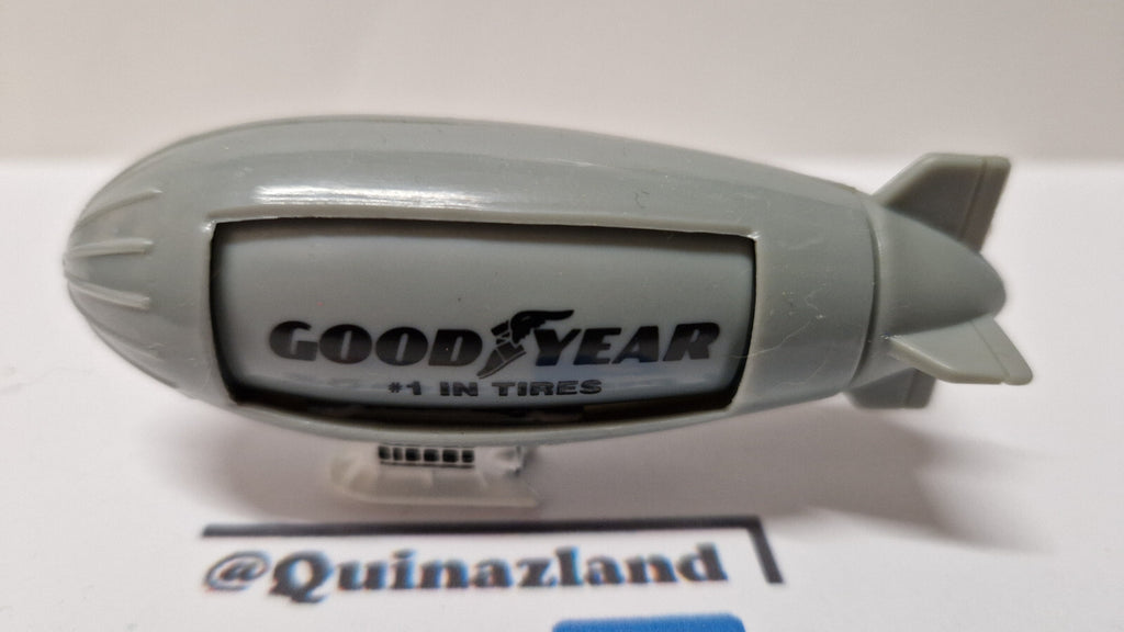 Hot Wheels 1994 multipack  Goodyear blimp version cabine blanche   (A33)