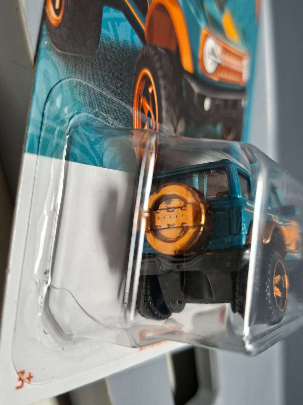 Hot Wheels 2024 56th anniversary 21 Ford bronco bulle fendue  (CP01)