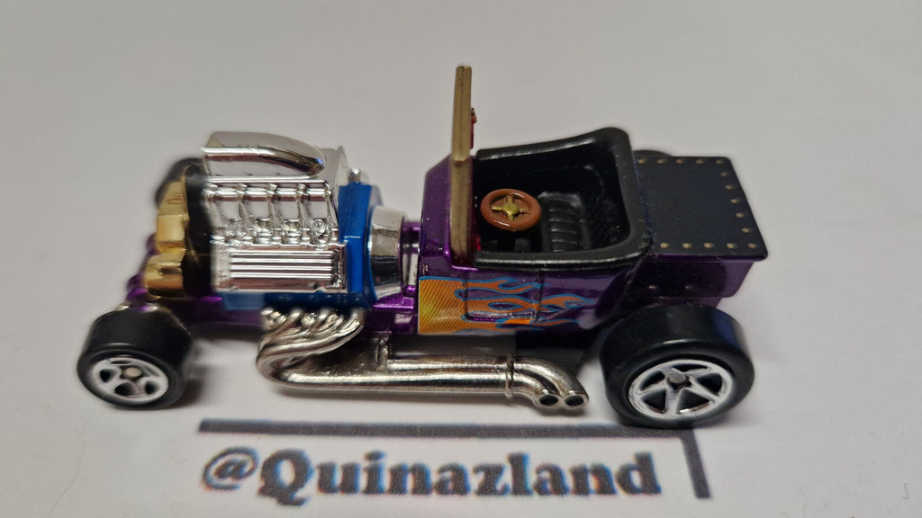 Hot Wheels 1998 exclusive FAO Schwarz  T-bucket  (A06)