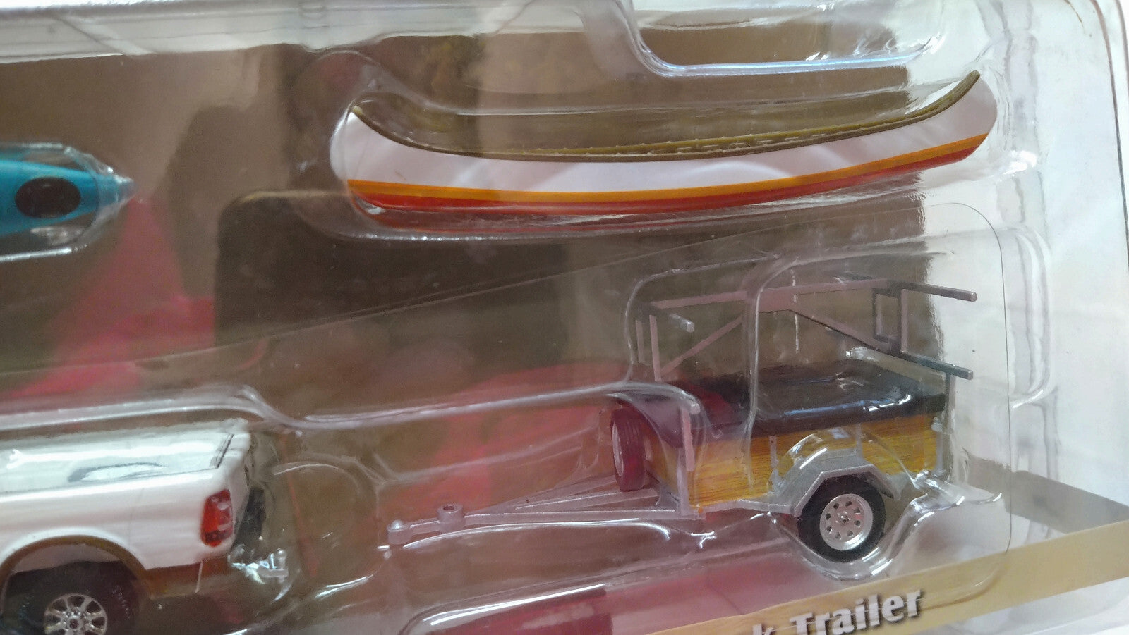Greenlight Hitch & Tow 2022 Ram 2500 Limited Longhorn  & canoe (C2)