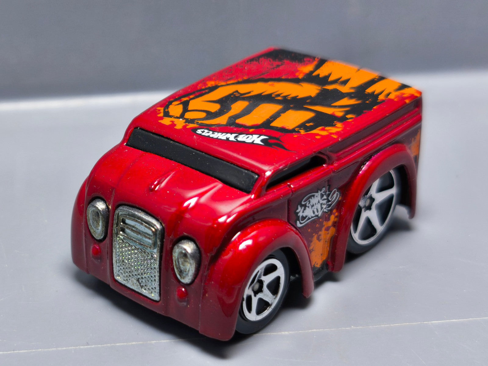 Hot Wheels Dairy Delivery 2006-071 (A39)