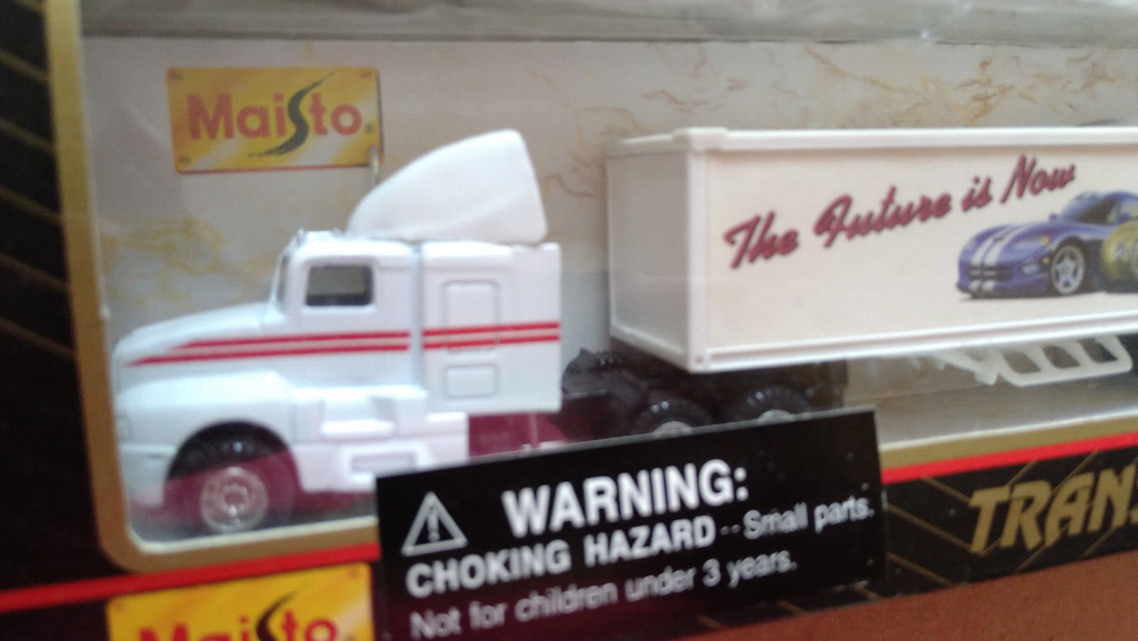 Maisto Transport hauler Chrysler corporation   (C10)