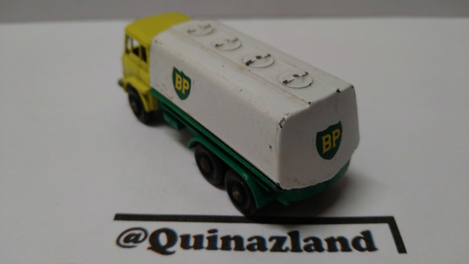 Matchbox Lesney Bedford petrol tanker  (A14)