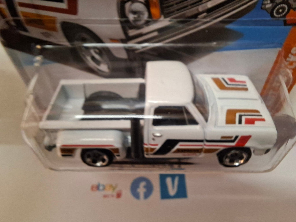 Hot Wheels 1977 dodge li'l Red express truck  2025-173 (NP39)