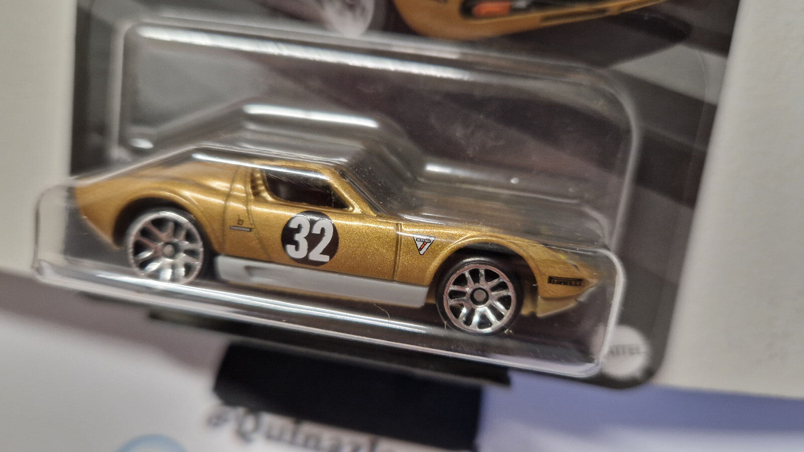 Hot Wheels Vintage Racing Club 1971 LAMBORGHINI MIURA SV (NP18)