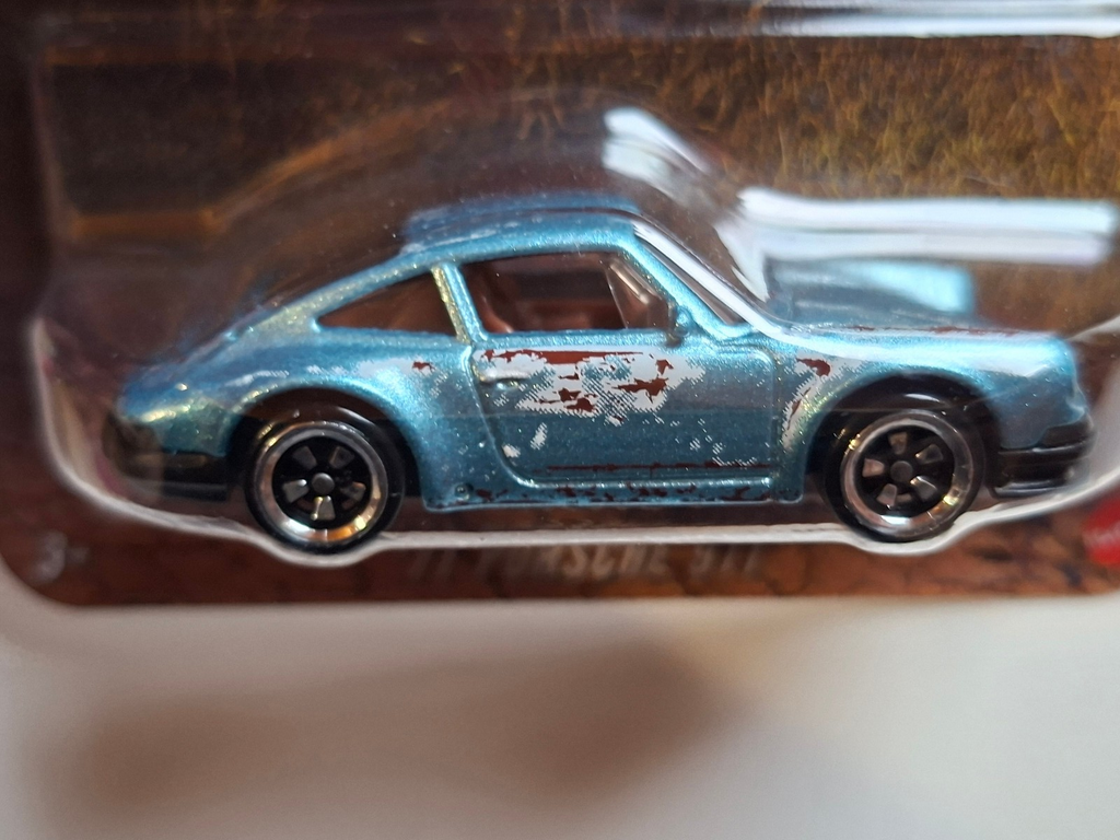Hot Wheels 2025 Vintage club 71 Porsche 911 (NP30)