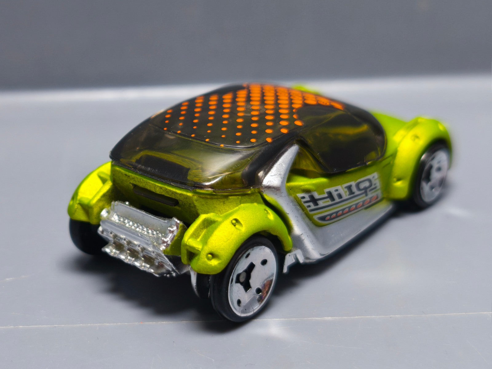 Hot Wheels First Editions HI I.Q 2004-032  (A30)