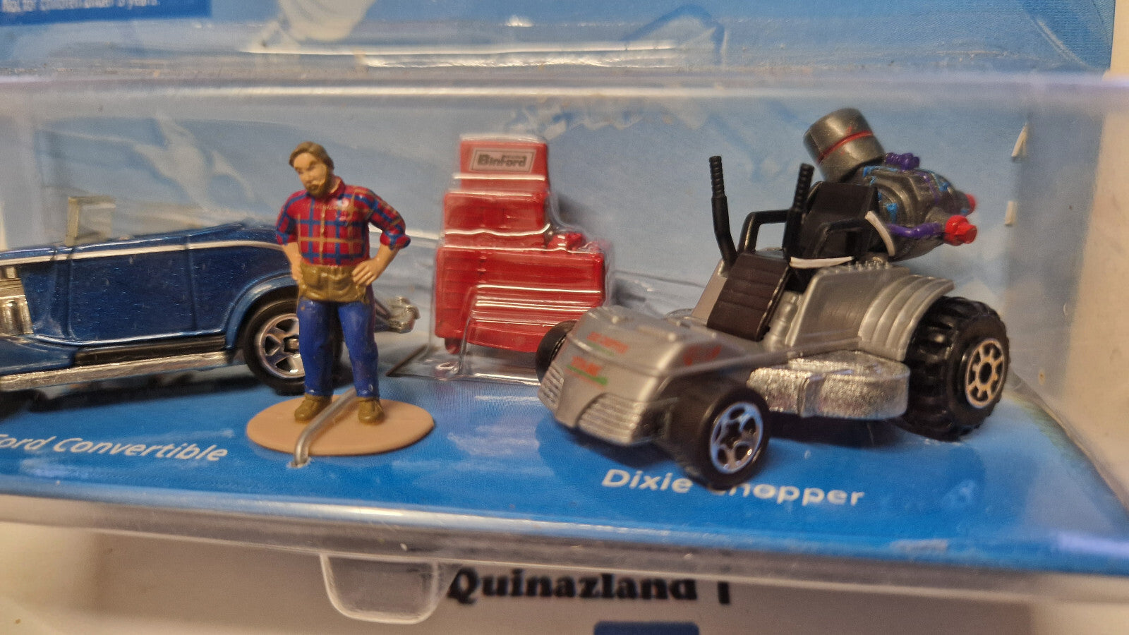 Hot Wheels 1997 action pack Dixie chopper et 33 Ford convertible    (C9)